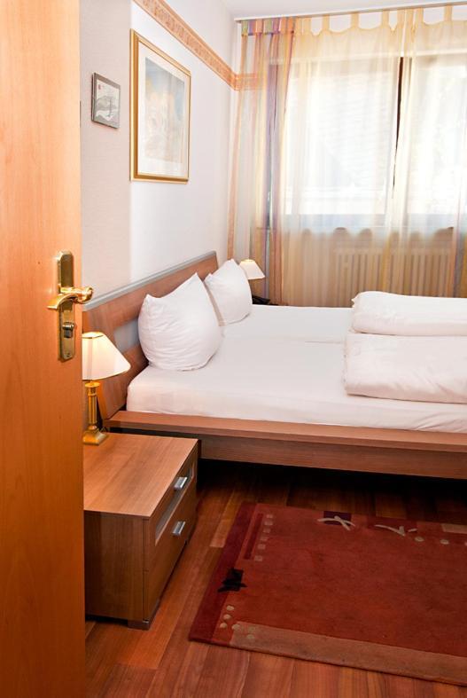 Hotel Kugel Τρίερ Δωμάτιο φωτογραφία